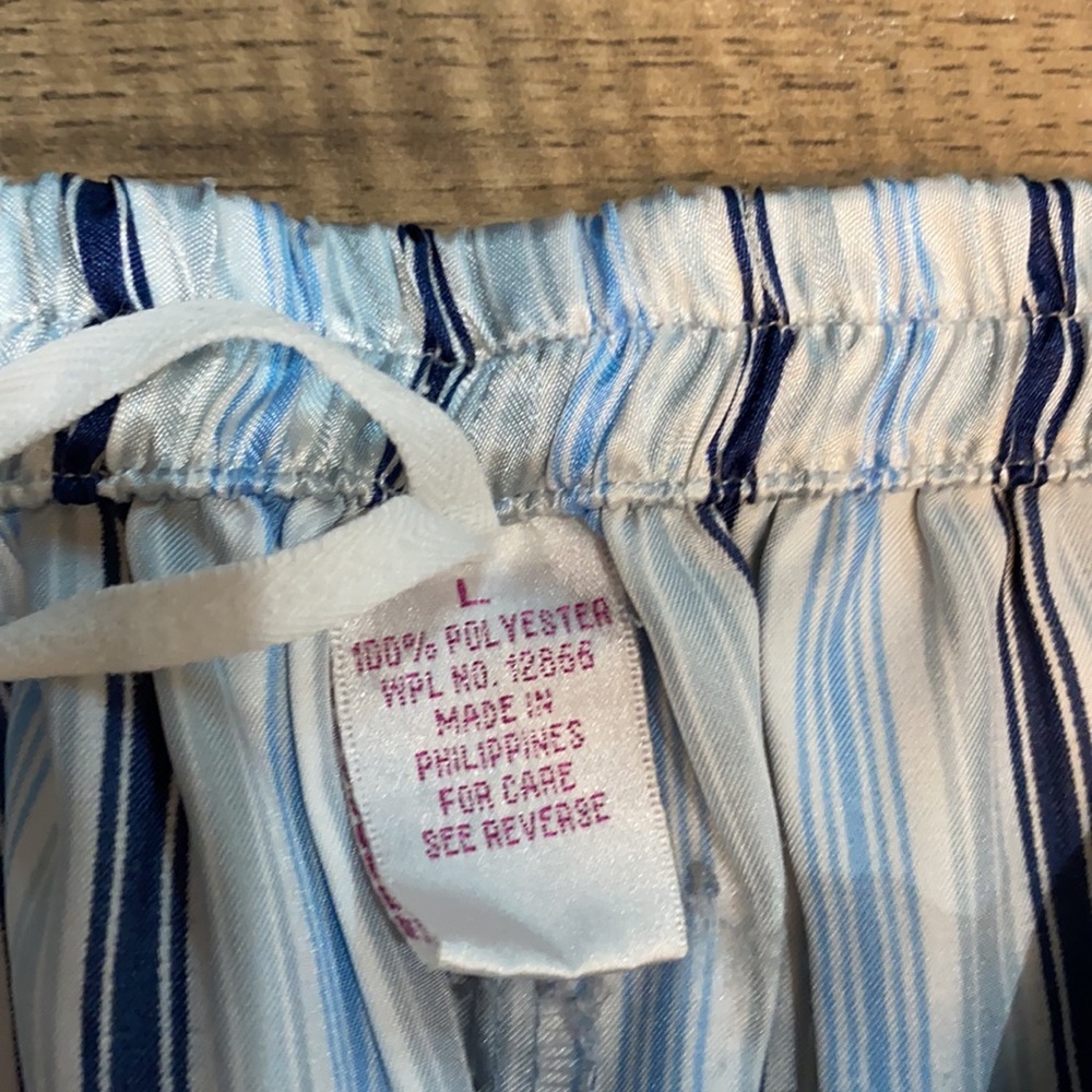Pajama - Picture 8 of 10